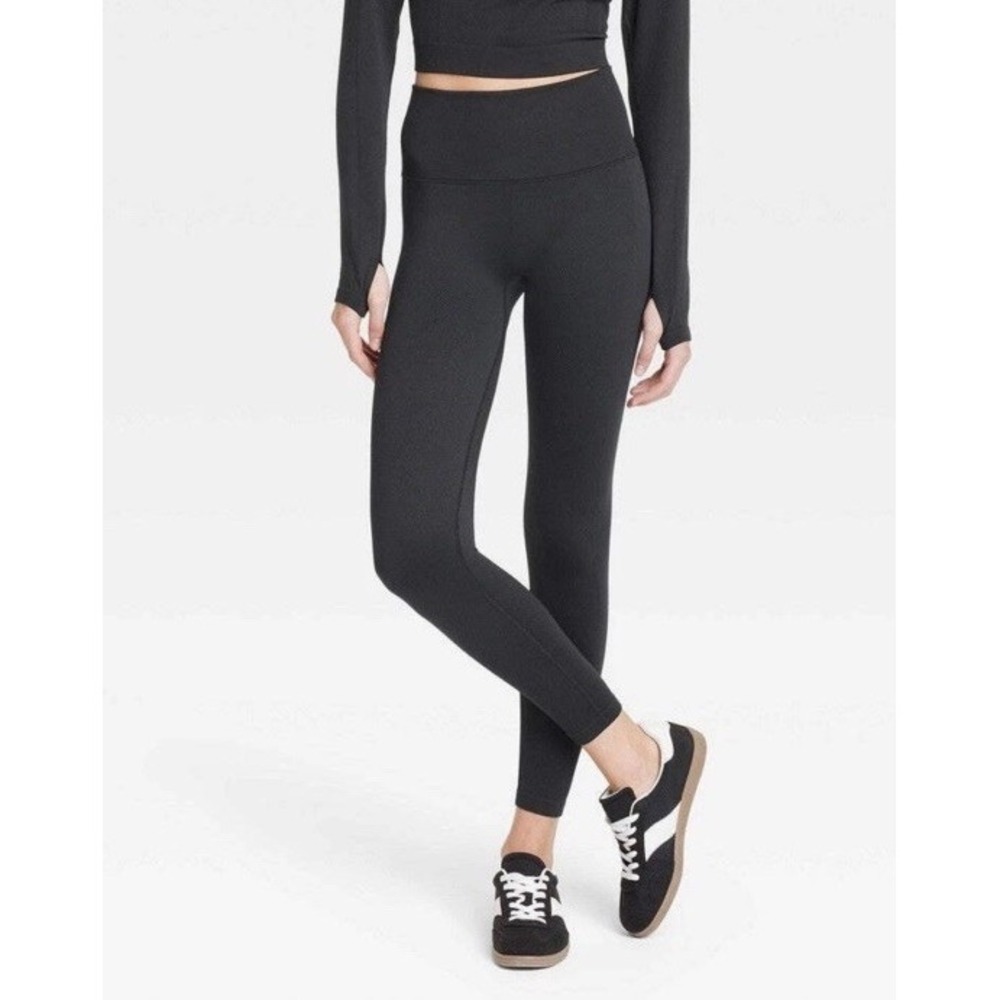 High-Waisted Ribbed Black Leggings